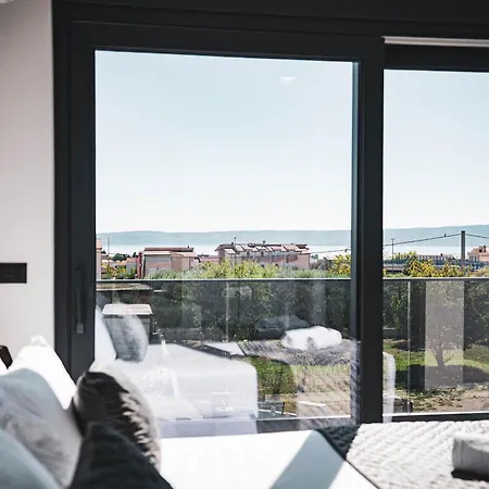 Modern Sea View Villa, Private Pool, Whirlpool, Calm & Near וילה *