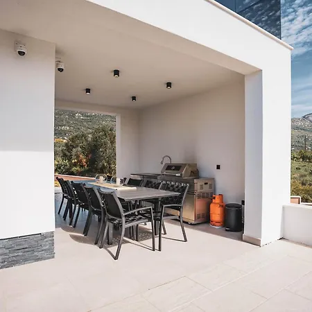 וילה Modern Sea View Villa, Private Pool, Whirlpool, Calm & Near